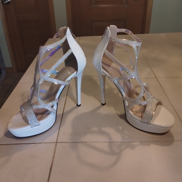 Eldof open toe strappy rhinestones stilettos size 8 1/2 - Picture 2 of 7